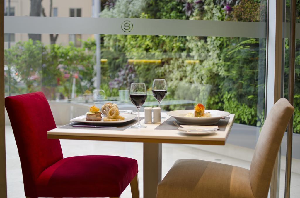 Ramada Encore By Wyndham Lima San Isidro Ngoại thất bức ảnh